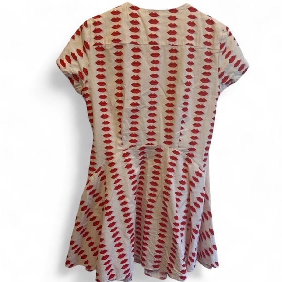 Zara Cream Dress with Red Lip Print - Picture 2 of 2